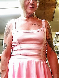 Shameless tranny streetwalker enjoys nudism